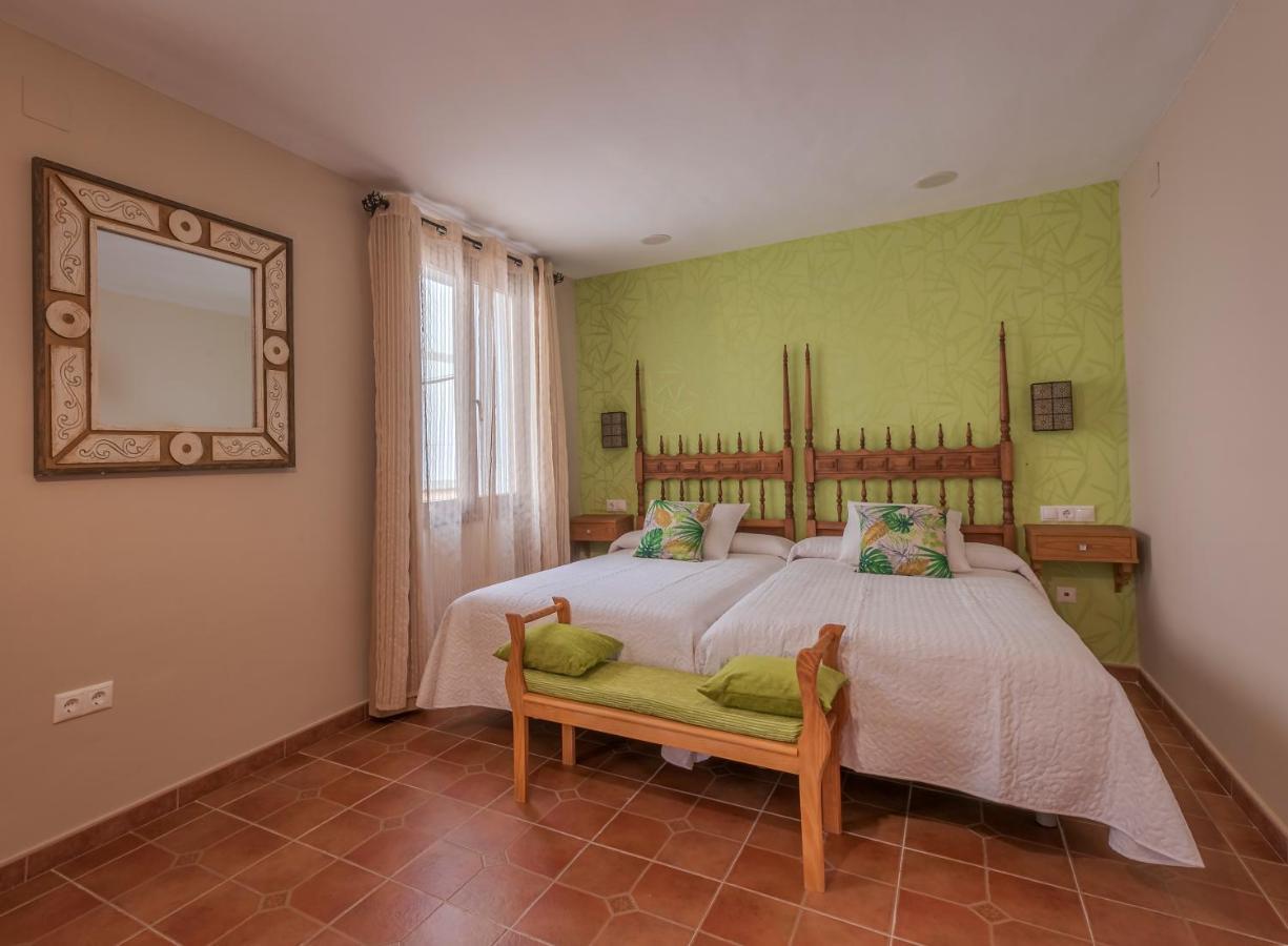Hostal El Griel No Disponemos De Recepcion Fisica Hervas Exterior photo
